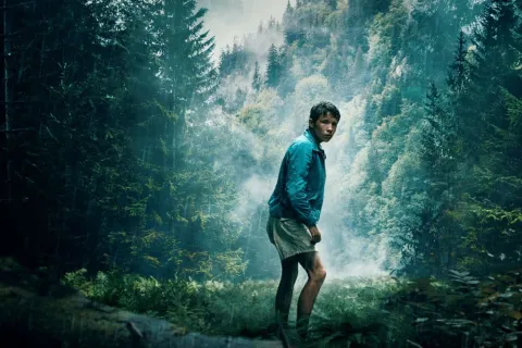 Basada en un hecho real y furor en Netflix: Perdido en la montaña, la historia del niño extraviado en USA en 1939 Así es Perdido en la montaña, la película basada en un hecho real que causa furor en Netflix