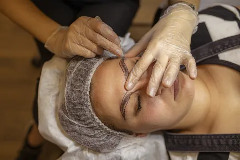 Tendencias en microblading: dibujos de cejas para inspirarte y cambiar de look Tendencias en microblading: dibujos de cejas para inspirarte y cambiar de look.