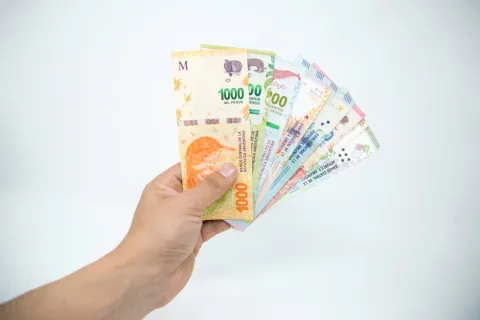 Aguinaldo 2026: cuándo se cobra, cómo calcularlo y quiénes lo reciben Aguinaldo 2026: cuándo se cobra, cómo calcularlo y quiénes lo reciben