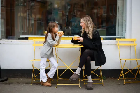 Cafeterías con "Kids Zone" en Palermo para merendar en paz mientras los niños juegan Cafeterías con "Kids Zone" en Palermo para merendar en paz mientras los niños juegan.
