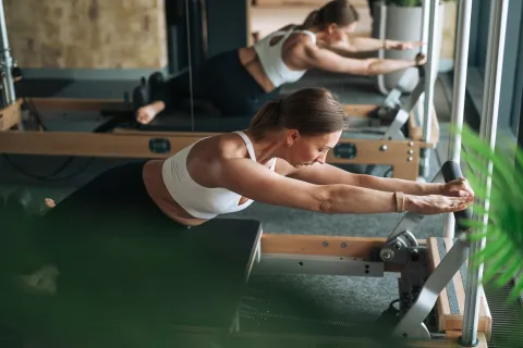 Pilates Reformer: de qué se trata la disciplina y cuáles son sus beneficios.