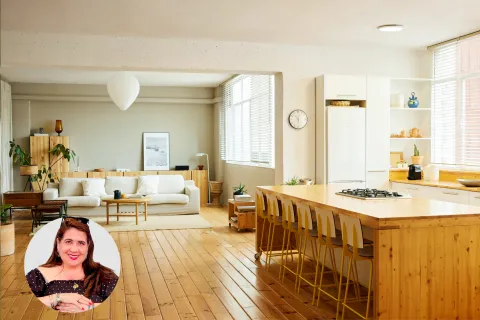 Rosa María Cifuentes, experta en feng shui: "Este rincón de tu casa puede afectar tu trabajo" Rosa María Cifuentes plantea una idea central: la vivienda que habitamos no es una elección casual, sino un reflejo de nuestra historia emocional, nuestros aprendizajes y la energía que atraemos.