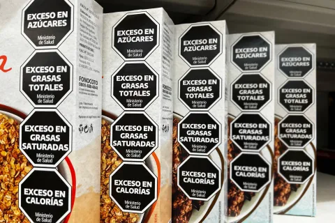 Etiquetado frontal de alimentos: qué dice la ley y por qué vuelve a estar en discusión etiquetado-frontal.jpeg