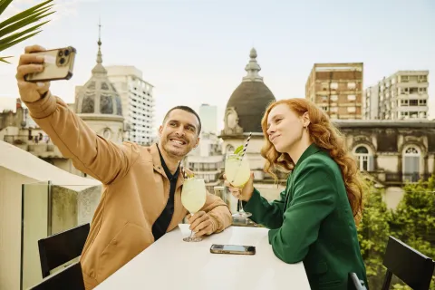 Del amor romántico a las apps de citas: cómo cambiaron los vínculos en las últimas décadas pareja