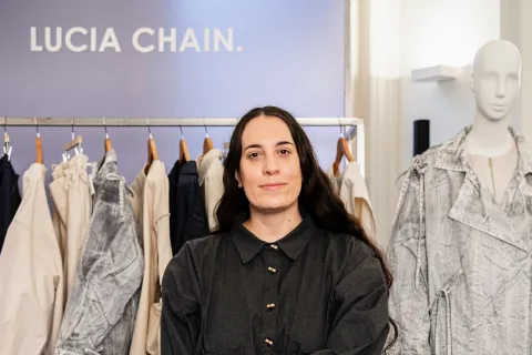 La diseñadora argentina que convierte su herencia familiar en diseños ecológicos y artesanales lucia chain