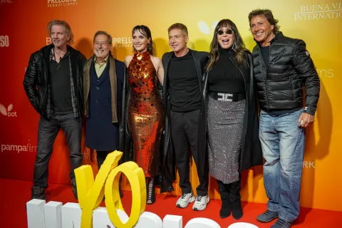 De Natalia Oreiro a Moria Casán, glamour, brillos y estilo total black: los mejores looks de la avant premiere de "Yo, Narciso" Looks en el estreno de Yo narciso
