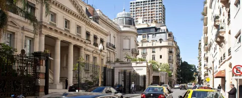 Un viaje a París sin salir de Buenos Aires: estas son algunas de las calles y barrios más franceses de CABA Avenida-Alvear