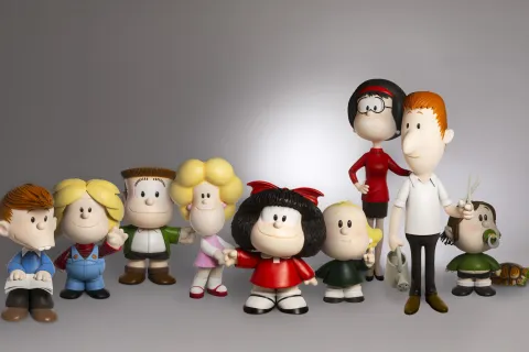 Mafalda con amigos y familia muestra inmersiva