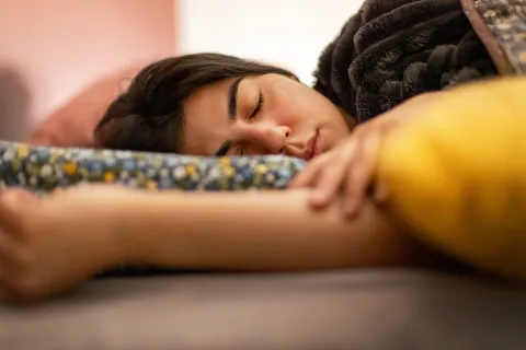 mujer durmiendo