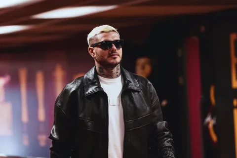 Mauro Icardi respondió a la Provincia por la suspensión de su licencia y crece el debate sobre las licencias extranjeras Mauro Icardi con lentes de sol