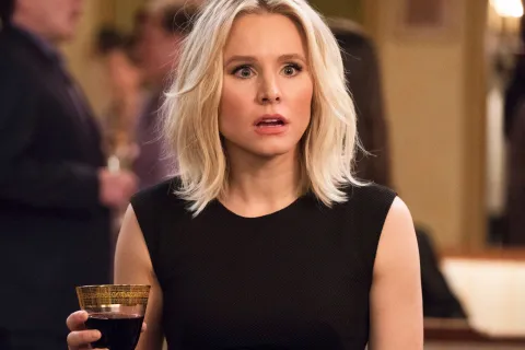 Imagen de Kristen Bell en The Good Place.