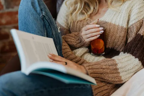 Libros para regalar el Día de la Madre: 8 que nunca fallan 8 libros para regalarle a mamá en su día.