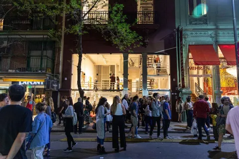 Se viene La Noche del Diseño en Distrito Arenales: los 5 imperdibles del circuito que tenés que visitar Distrito arenales en la noche del diseño.