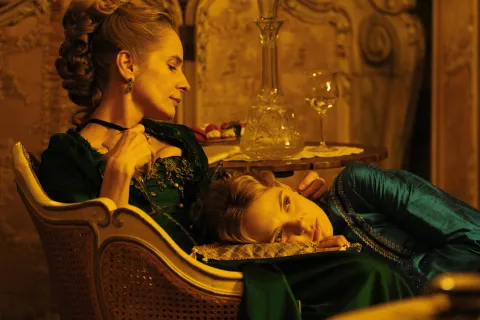 La serie polaca que arrasa en Netflix y recuerda a Bridgerton La serie polaca que arrasa en Netflix y recuerda a Bridgerton.