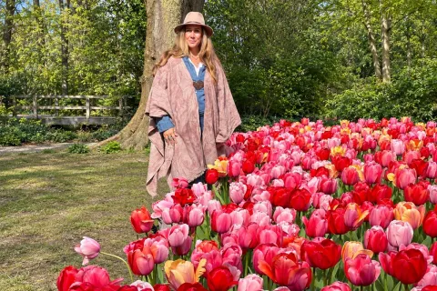 Terapia holística y viajes: la historia de una argentina que se fue a Holanda y se reinventó después de los 50 Luciana Grattoni
