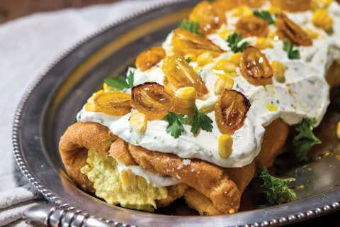5 recetas de platos fríos de Juliana López May, ideales para sumar a tu mesa de fin de año Arrollado de huevo y curry.