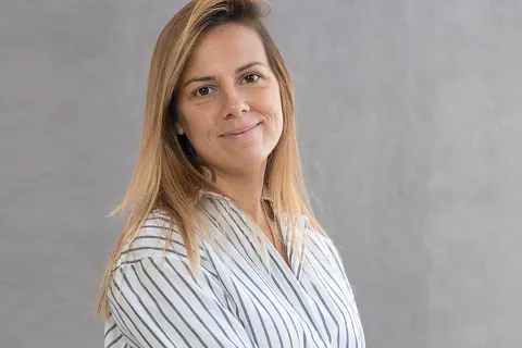Es psicóloga y cuando murió su marido encontró el coraje para salir adelante 33YQBSWTPBAURFBQYPHTUNE4FI.jpg