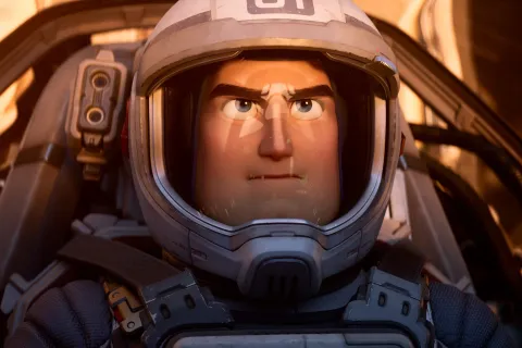 ¿Cuándo estrena y dónde puedo ver Lightyear, el spin-off de Toy Story que cuenta la historia de Buzz? Lightyear. Foto gentileza de Disney