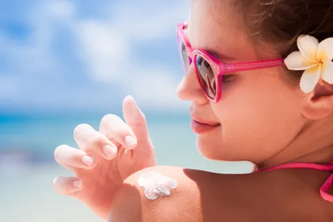 Protector solar: 9 respuestas claves para cuidar tu piel Es clave usar protector solar todo el año