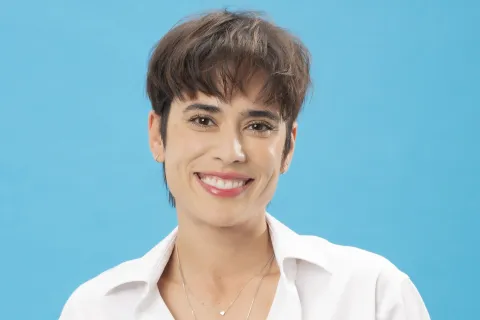 De “La reina del flow” al teatro argentino: qué tenés que saber sobre la nueva obra de Carolina Ramírez Carolina Ramírez protagoniza "Lo que queda de nosotros". Foto gentileza
