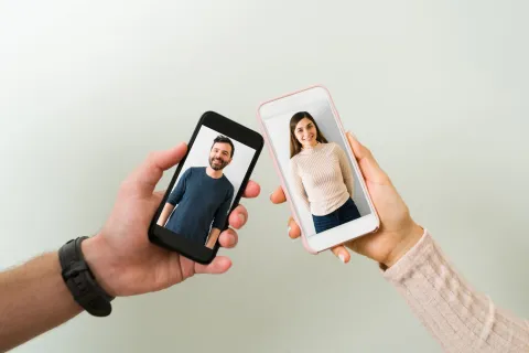 Tríos, nómades o veganos: 5 apps de citas segmentadas 5 aplicaciones para citas. Foto: Canva