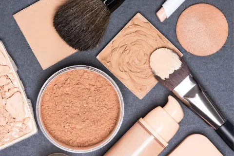 ¿Cómo encontrar maquillajes acordes al tono de piel? Diversidades de pieles requieren diversos tonos de maquillajes