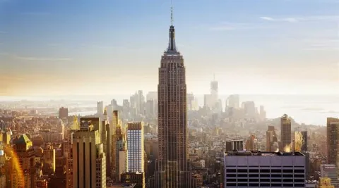 ¿Nueva York con clima imposible? Opciones para salir y no morirse de frío Nueva York, la ciudad que, puertas adentro o afuera, siempre tendrá algo divertido para ofrecer