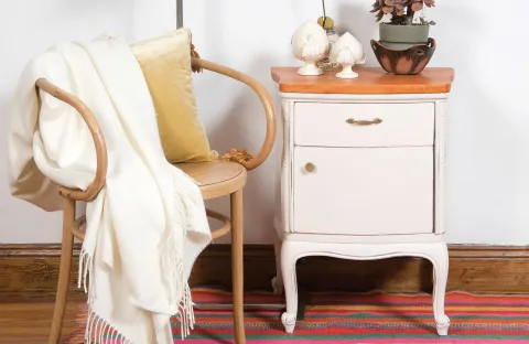 Consejos para restaurar tus muebles Con una buena lijada y una mano de pintura para maderas tus muebles pueden quedar como nuevos