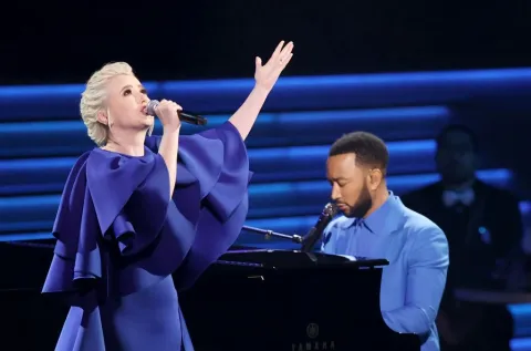Grammy 2022: los mejores momentos que nos dejó la ceremonia Un momento de la ceremonia por Ucrania