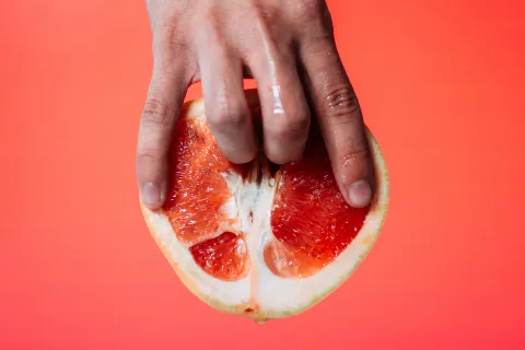 ¿Cuáles son las preguntas más frecuentes alrededor del sexo? Foto: Taras Chernus/Unsplash