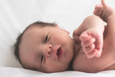 "No pude dar la teta y eso no me hace peor mamá” .