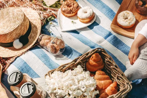 Primaverales. 5 propuestas de picnic para disfrutar al aire libre EXDPSCPQPRFGZBRNXC4MVINFE4.jpg