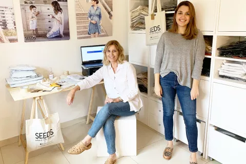 Ropa de embarazo. Madre e hija crearon una marca con diseños cómodos y cancheros GG3BNNQWDZF4LPD3E3LCGXQ6CM.jpg