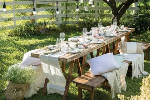 Con protocolo: 5 ideas para ambientar y decorar el festejo de fin de año GILCVB53SREH7PVY6DSH7MTN4U.jpg