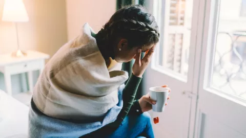 ¿Cuándo deberías consultar al médico por el dolor de cabeza? Las mujeres sufren más las cefaleas que los hombres
