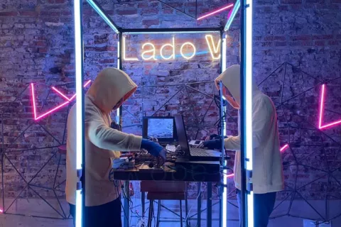 Foto: Lado V