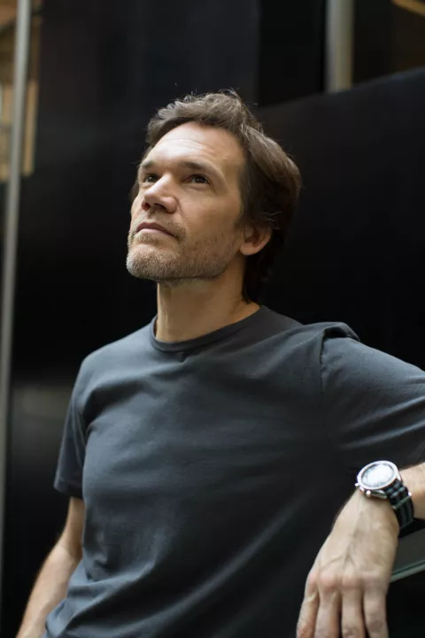 Juan Gil Navarro: “El trabajo del actor es medio chamánico” Juan Gil Navarro, actor
