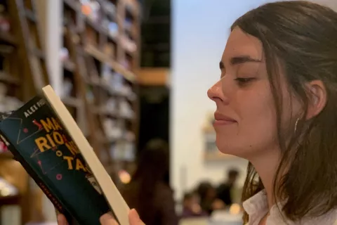 Bookstagrammers: quiénes son los influencers literarios que la rompen en Instagram @booklosophy, lecturas en inglés y en castellano