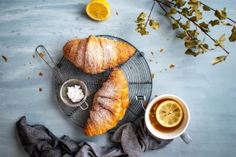 ¿Cuáles son los mejores croissants para probar en Buenos Aires? Foto: Monika Grabkowska/Unsplash