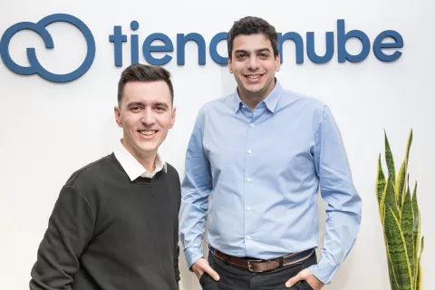 Visionarios. Crearon la plataforma de e-commerce que usan todos los emprendedores Los creadores de Tienda Nube, la plataforma de e-commerce que usan todos los emprendedores.