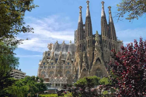 Primer viaje a Europa: 5 ciudades que no podés dejar de visitar KFCEXEUVUZFOBHFSFBSNHGWH7I.jpg