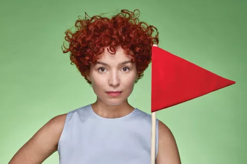 ¿Qué son las red flags? 8 señales tóxicas que no deberías ignorar en una relación Foto: Ramiro González