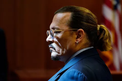 ¿Por qué Johnny Depp podría renunciar a los 10.5 millones de dólares que Amber Heard tiene que pagarle? Johnny Depp podría renunciar a los 10.5 millones de dólares que Amber Heard debe pagarle