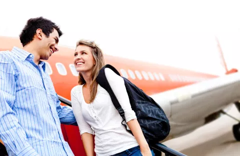 Adrenalina y aviones: cómo reconocer si sos adicto a viajar Los dromómanos están dispuestos a sacrificar uno o más sueldos para satisfacer su adicción; La rutina los agota, la estabilidad financiera parece aburrirlos y la distancia les atrae