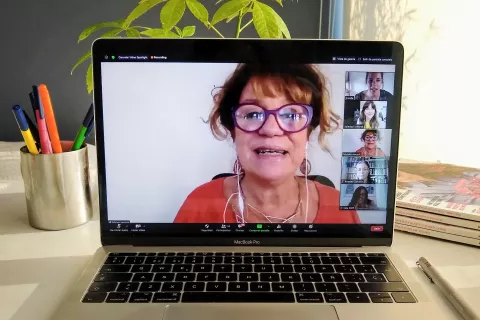 Start Making. Todo sobre la clase online con Fabiana Renault Fabiana Renault nos dio muchas ideas para empezar a emprender.