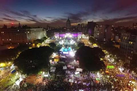 #8M: cómo son las asambleas de mujeres que convocan al paro PCHUWESEDZF5PBQXPKFIGMZLG4.jpg