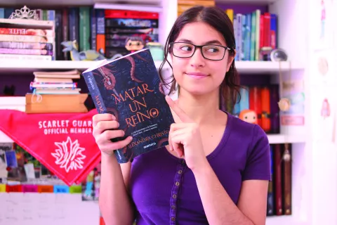 Bookfluencers. En las redes, encontraron una salida laboral con sus recomendaciones de libros Male (del canal de YouTube LaMaleLuna) estudia diseño gráfico, pero arrancó con su canal a los... ¡15!