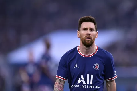 Leo Messi del Paris Saint-Germain durante el partido de la Ligue 1 Uber Eats (Foto de Aurelien Meunier / Getty Images)