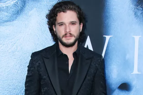 Kit Harington será el protagonista del spinoff de Game of Thrones, centrado en Jon Snow Kit Harington volverá a darle vida a Jon Snow en un nuevo spinoff de Game of Thrones