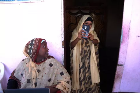 Día Mundial de Tolerancia Cero con la Mutilación Femenina: “La tradición termina aquí”, dice una víctima Mariam Kako (izquierda) nació en Arhiba, un suburbio de la ciudad de Djibouti, en África; con solo cinco años fue sometida a la mutilación genital femenina.